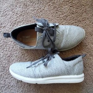 Del Rey TOMS Women's size 7